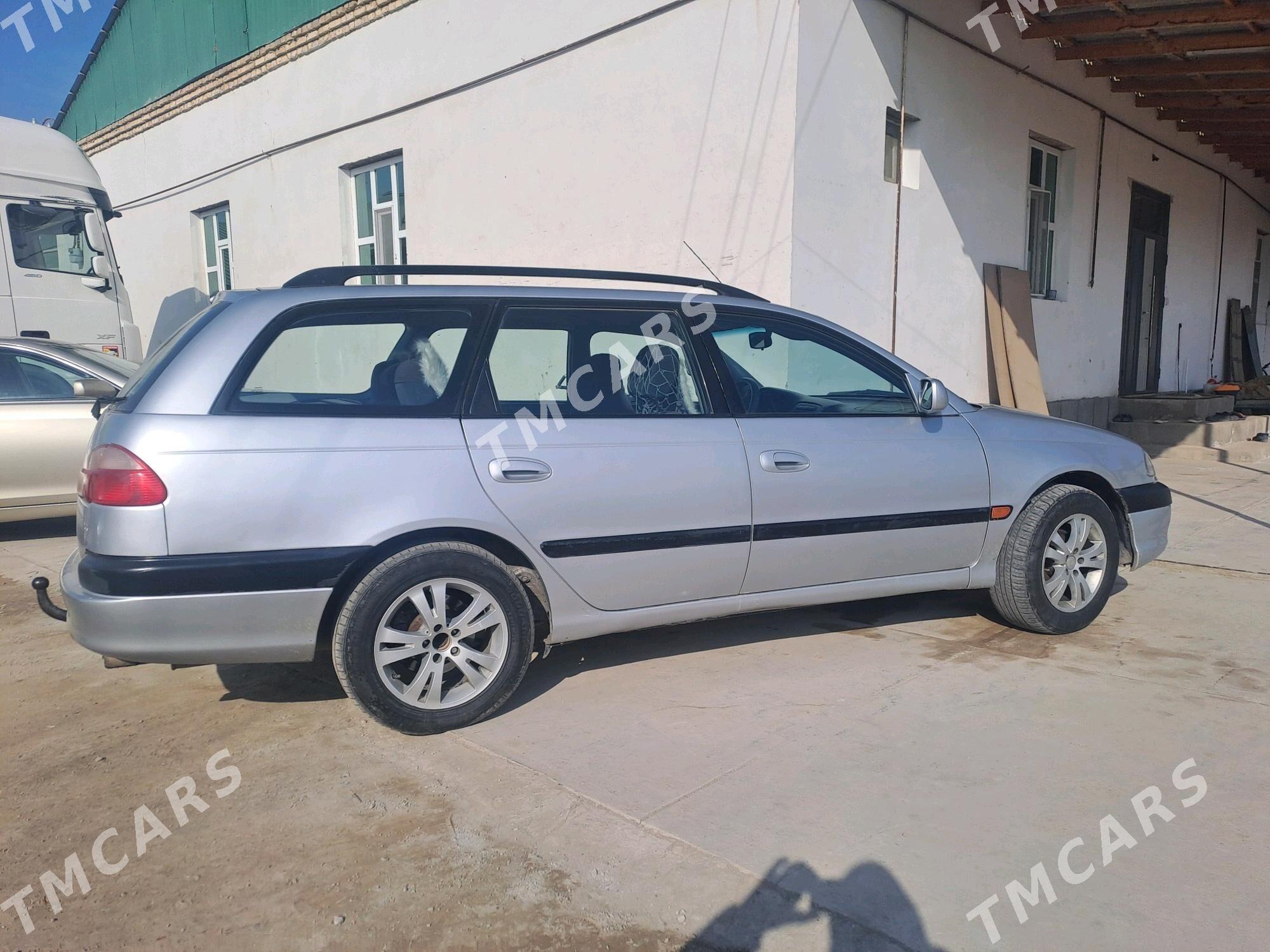 Toyota Avensis 2001 - 75 000 TMT - Daşoguz - img 3