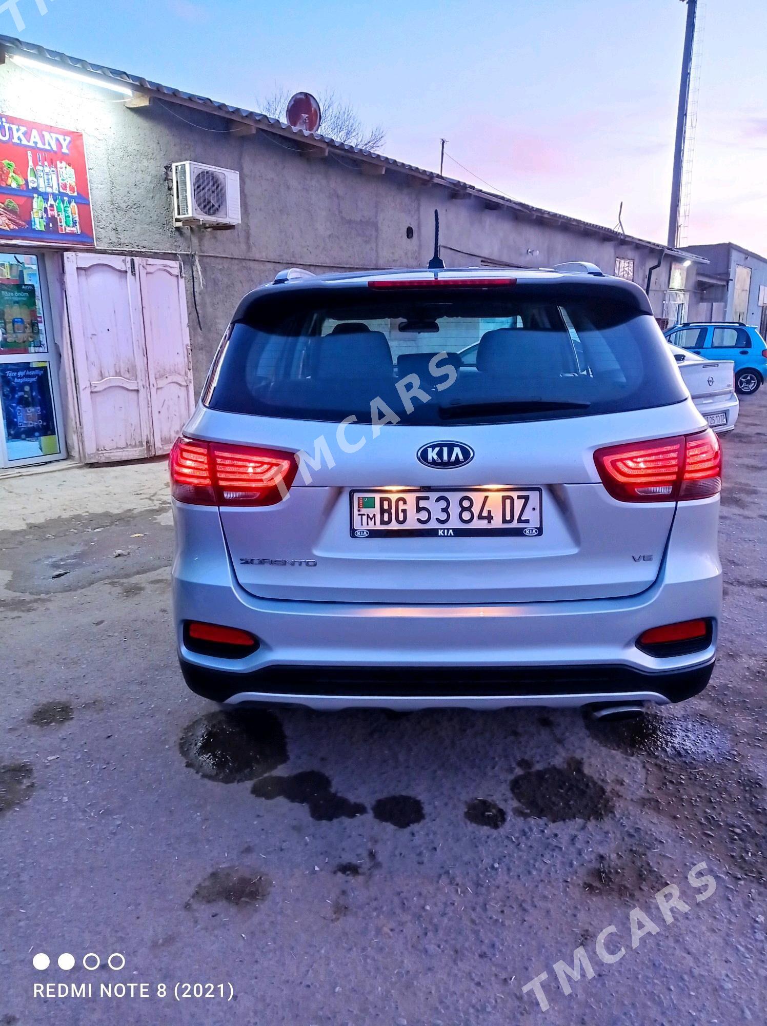 Kia Sorento 2019 - 250 000 TMT - Дашогуз - img 8