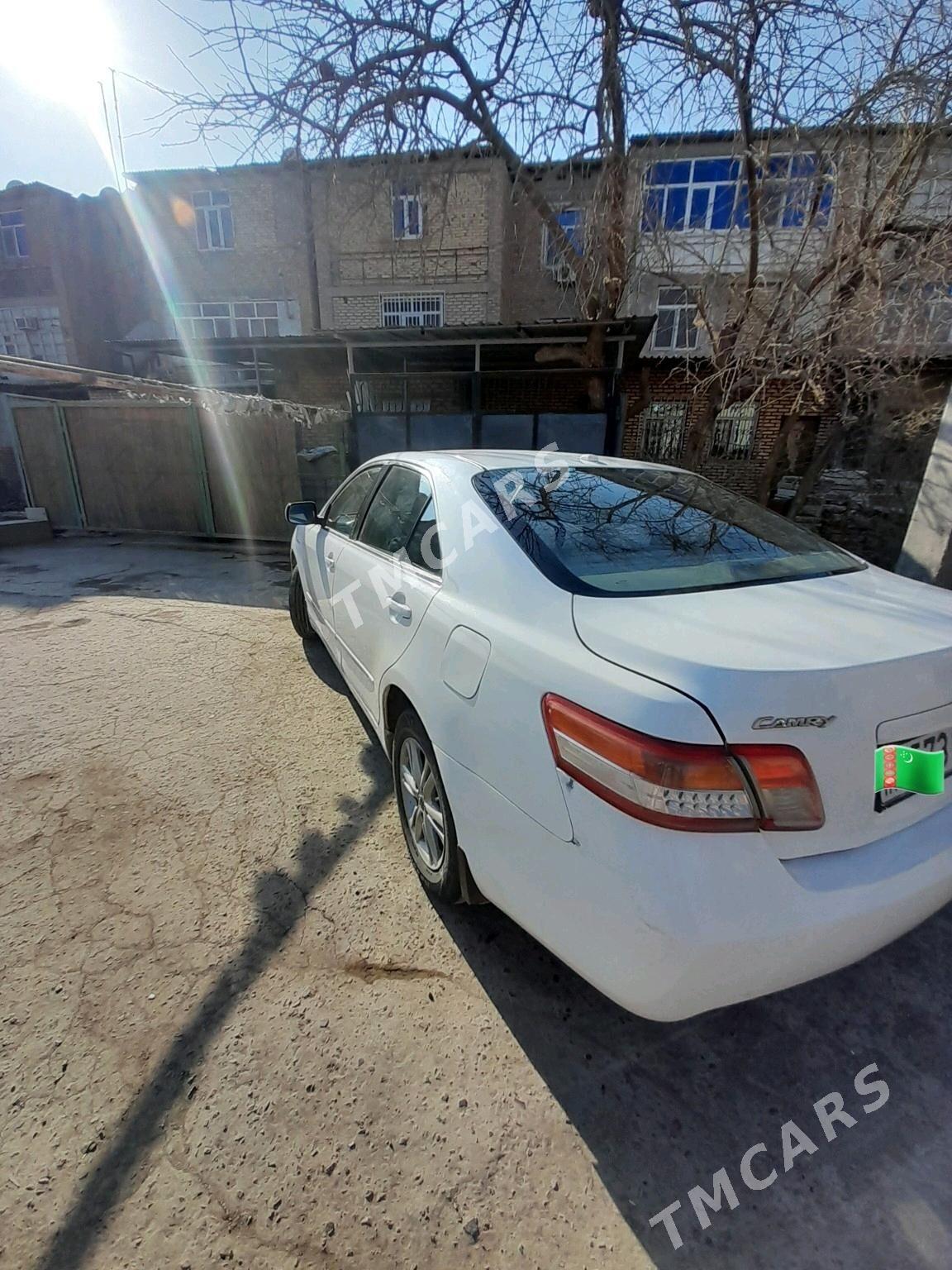 Toyota Camry 2010 - 140 000 TMT - Акдепе - img 2