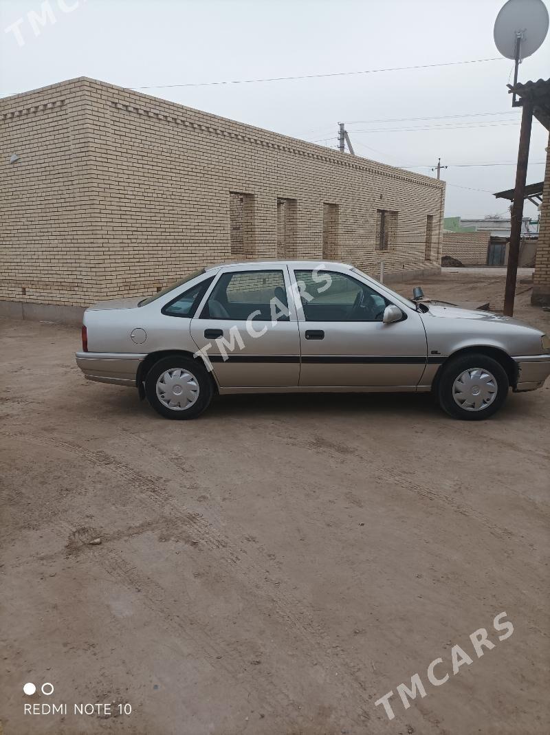 Opel Vectra 1991 - 38 000 TMT - Сакарчага - img 2