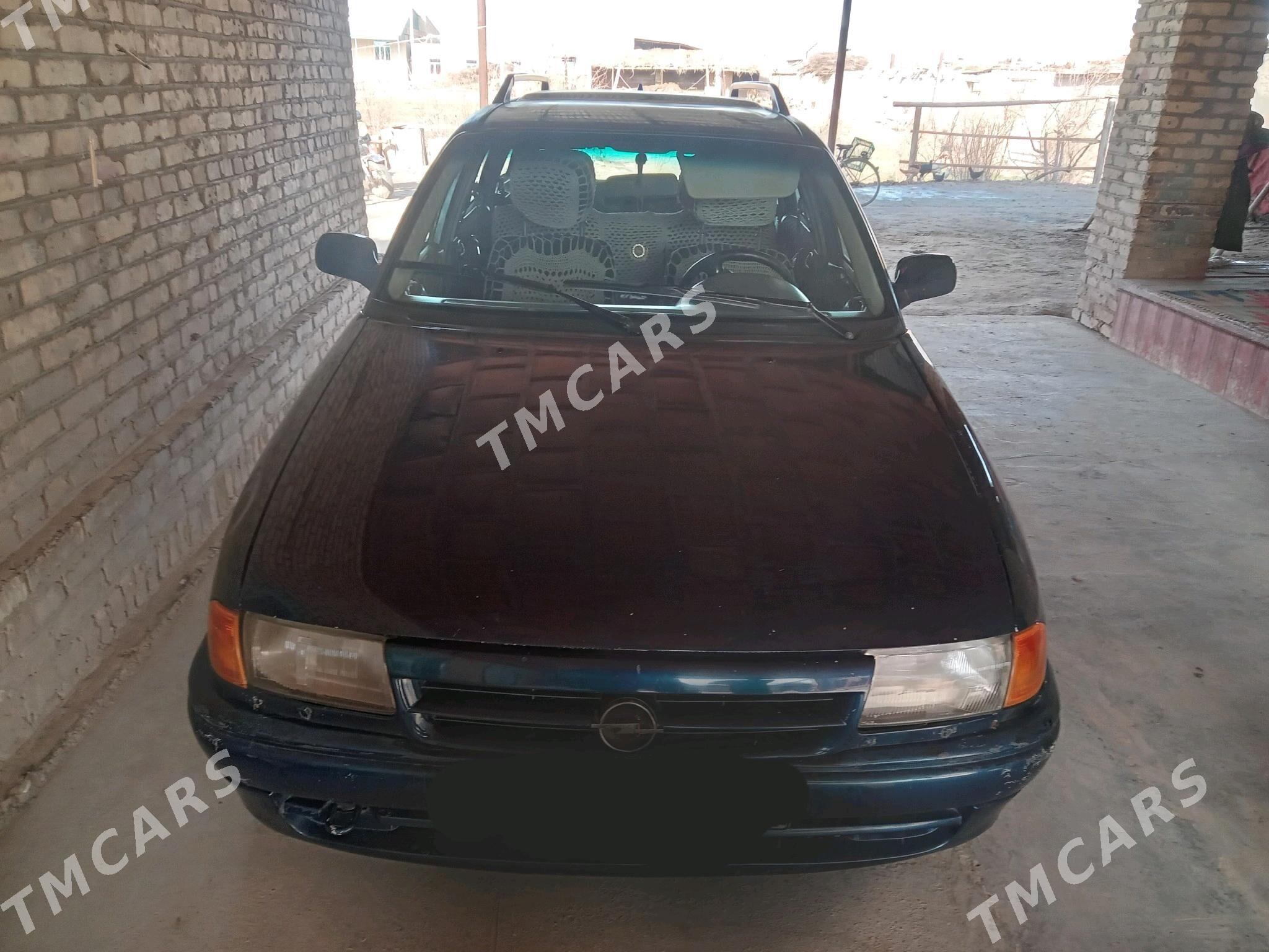 Opel Astra 1993 - 35 000 TMT - Çärjew - img 8