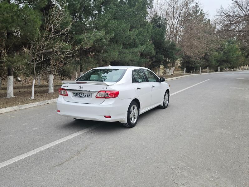 Toyota Corolla 2011 - 145 000 TMT - Гёкдепе - img 3