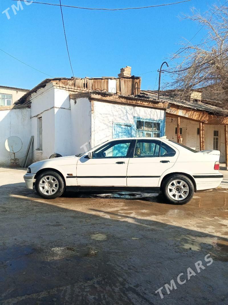 BMW 3 Series 1994 - 30 000 TMT - Туркменабат - img 2