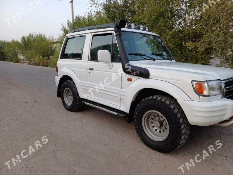 Hyundai Galloper 1999 - 75 000 TMT - Кёнеургенч - img 3