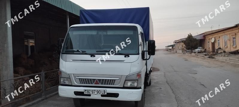 Mitsubishi Canter 2005 - 260 000 TMT - Çärjew - img 3