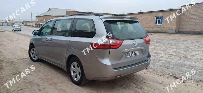 Toyota Sienna 2015 - 299 000 TMT - Tejen - img 2