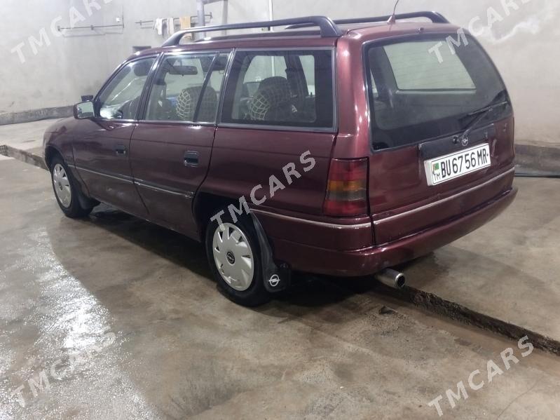 Opel Astra 1992 - 33 000 TMT - Мары - img 2