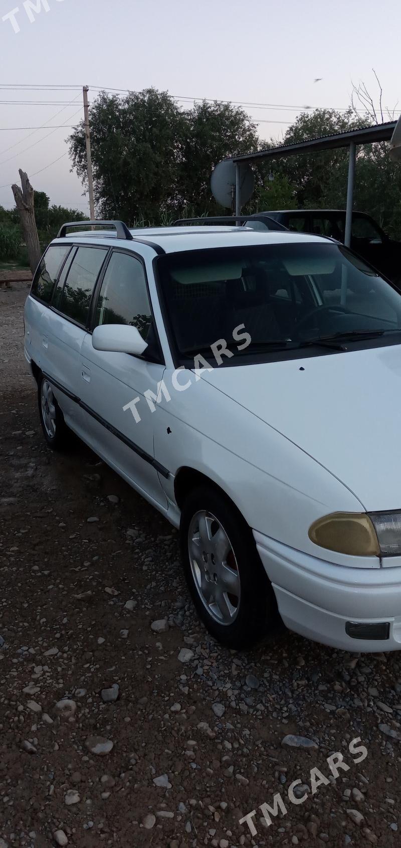 Opel Astra 1995 - 45 000 TMT - Анев - img 2