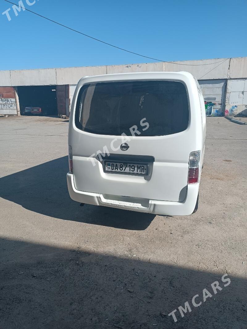 Nissan Urvan 2008 - 150 000 TMT - Мары - img 4