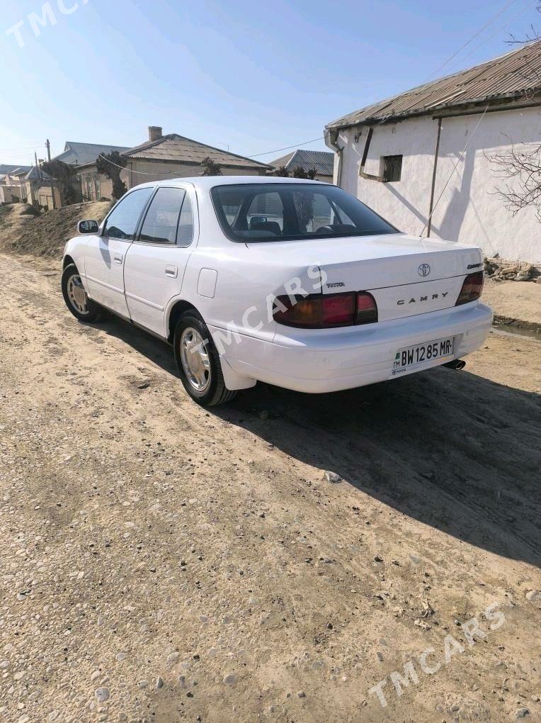 Toyota Camry 1993 - 75 000 TMT - Мары - img 2