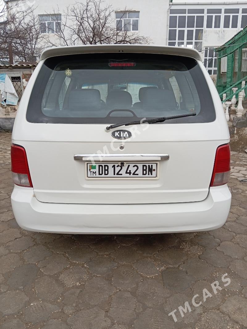 Kia Carnival 2001 - 60 000 TMT - Туркменбаши - img 2