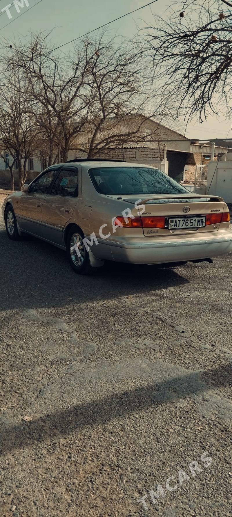 Toyota Camry 2000 - 170 000 TMT - Baýramaly - img 3