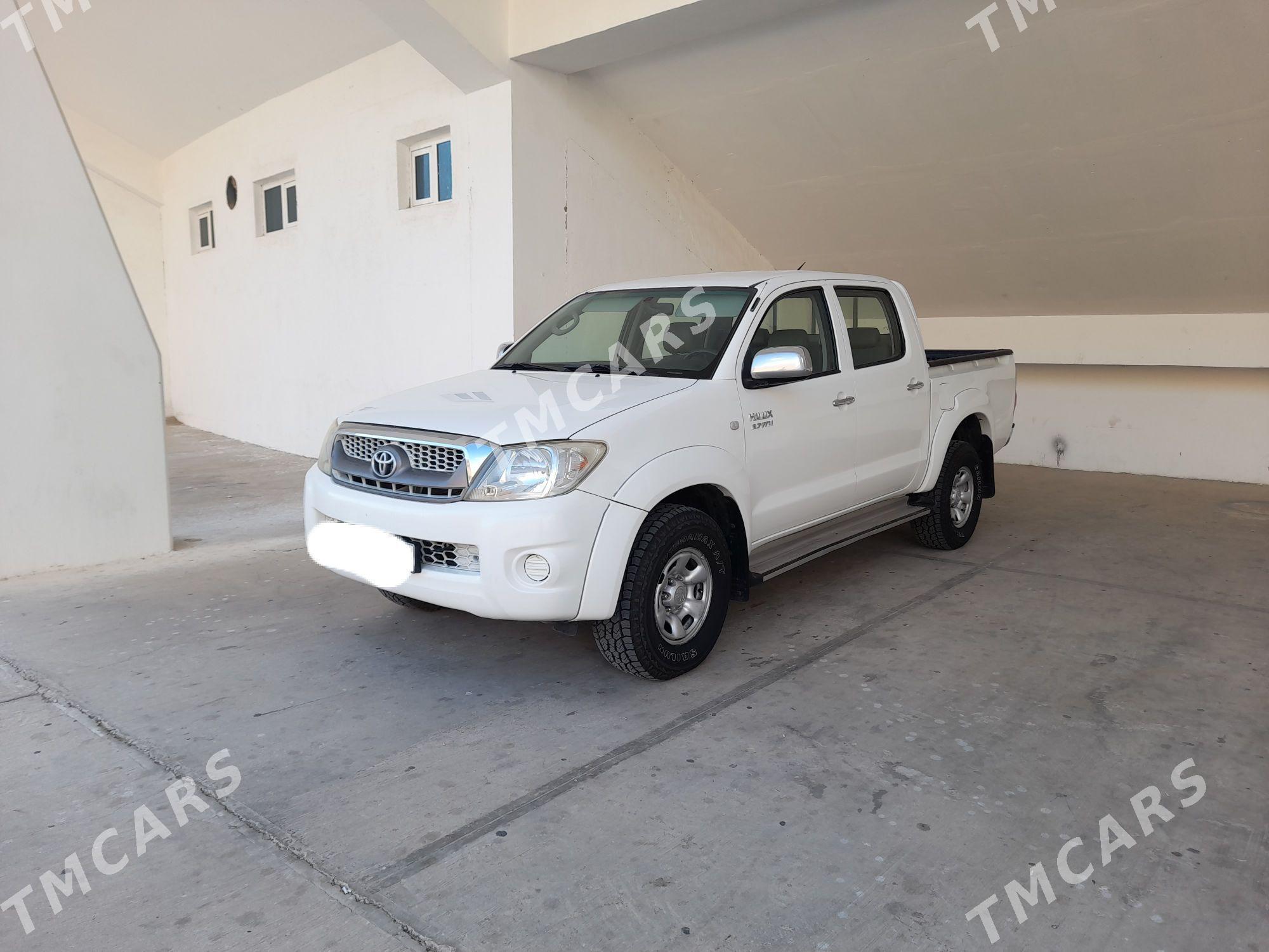 Toyota Hilux 2009 - 250 000 TMT - Balkanabat - img 2