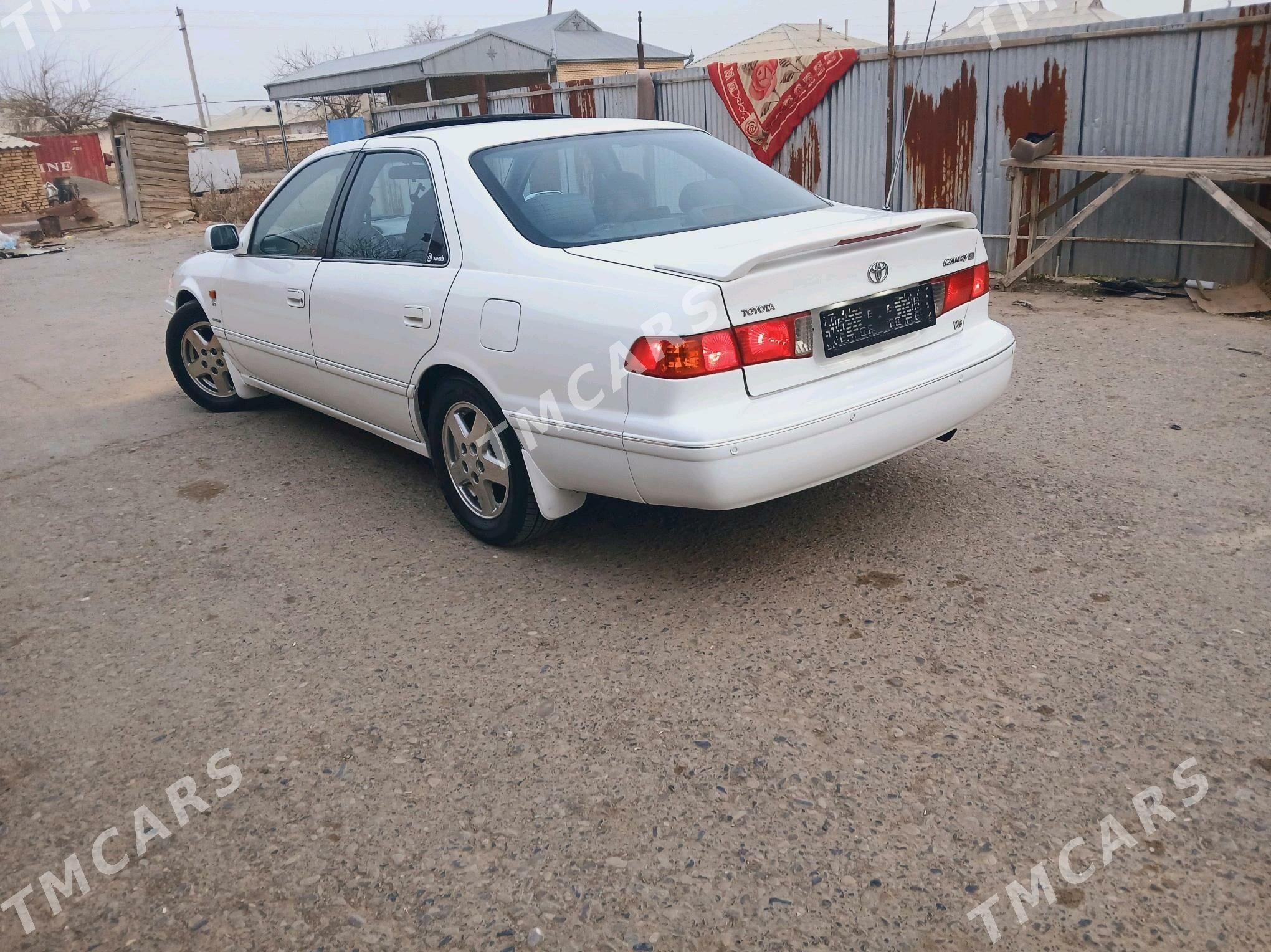 Toyota Camry 2000 - 150 000 TMT - Mary - img 4