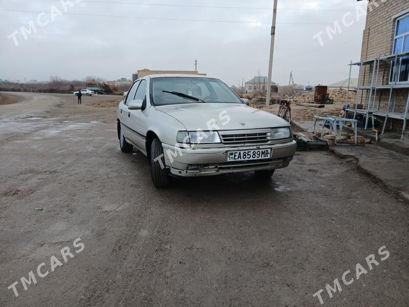 Opel Vectra 1992 - 30 000 TMT - Мургап - img 4