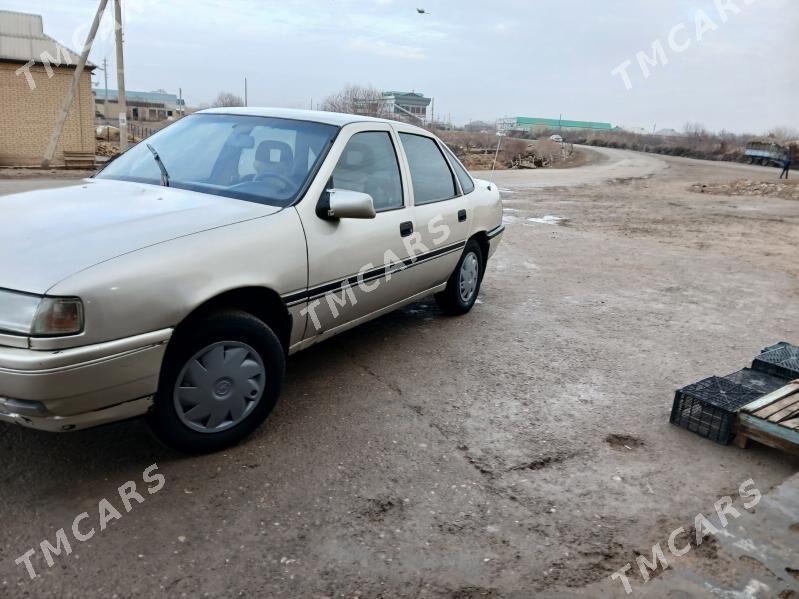 Opel Vectra 1992 - 30 000 TMT - Мургап - img 3