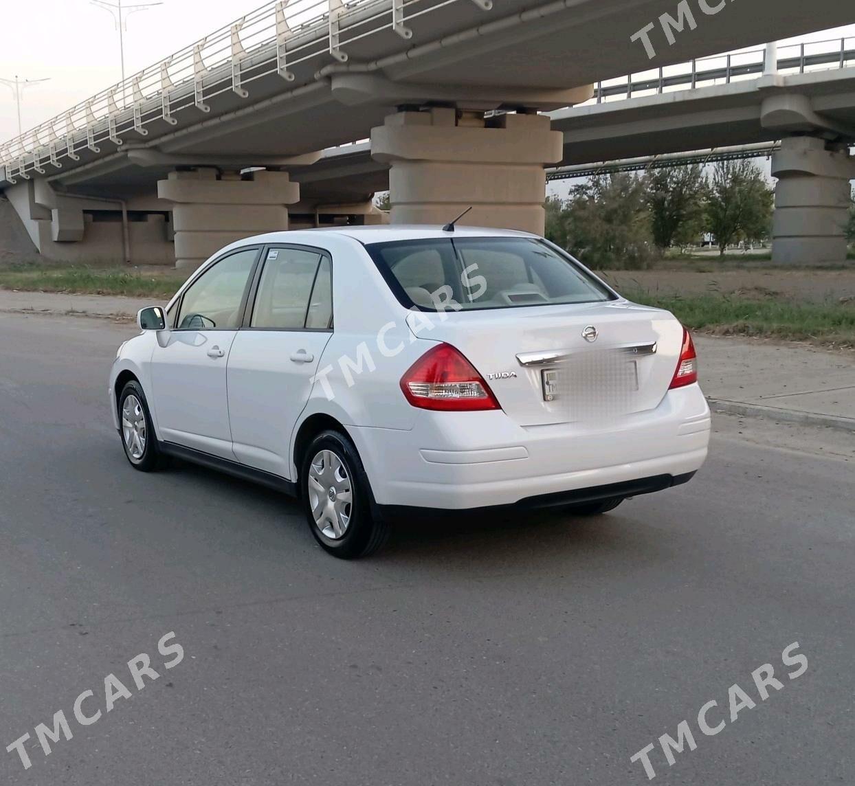 Nissan Tiida 2011 - 150 000 TMT - Şor daça - img 3