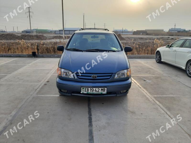 Toyota Sienna 2002 - 150 000 TMT - Байрамали - img 2