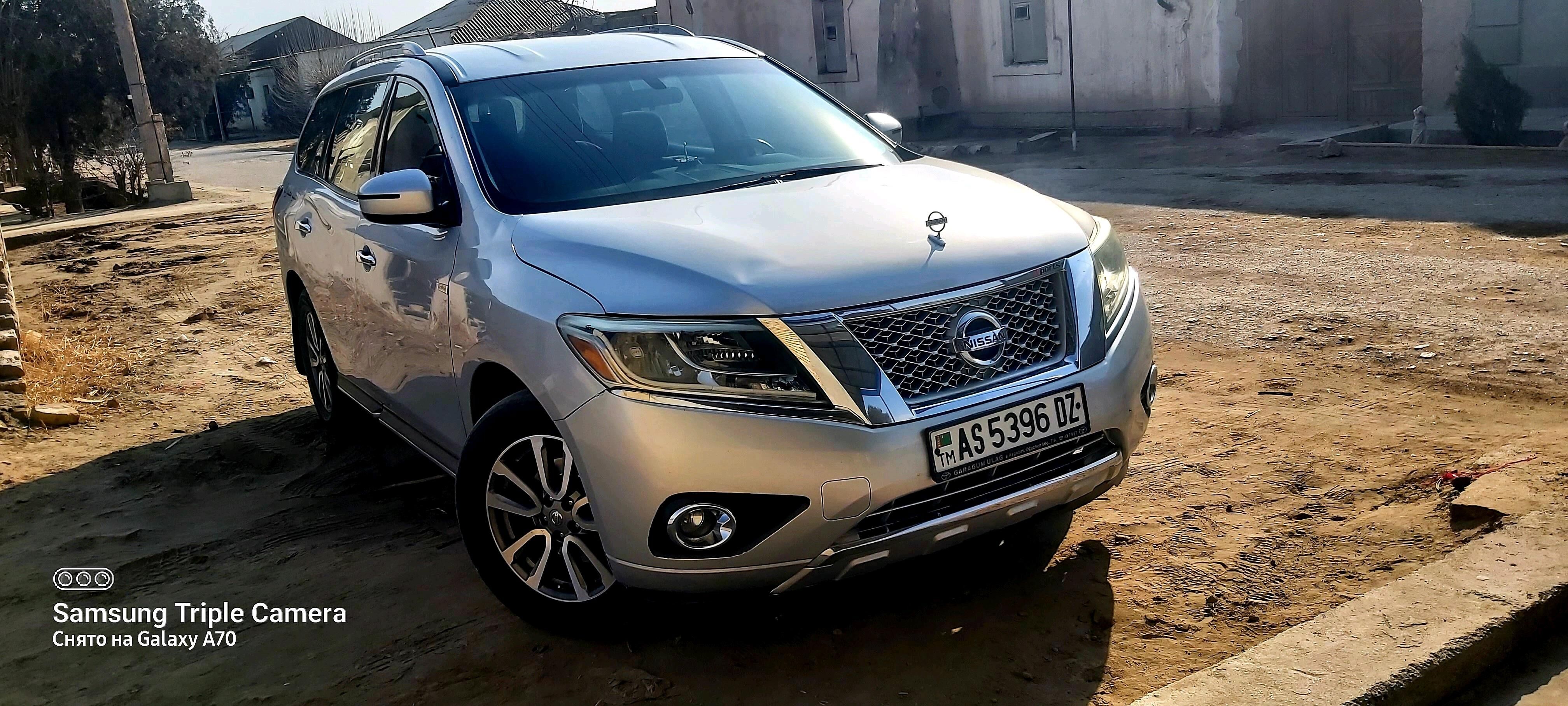 Nissan Pathfinder 2015 - 220 000 TMT - Дашогуз - img 6