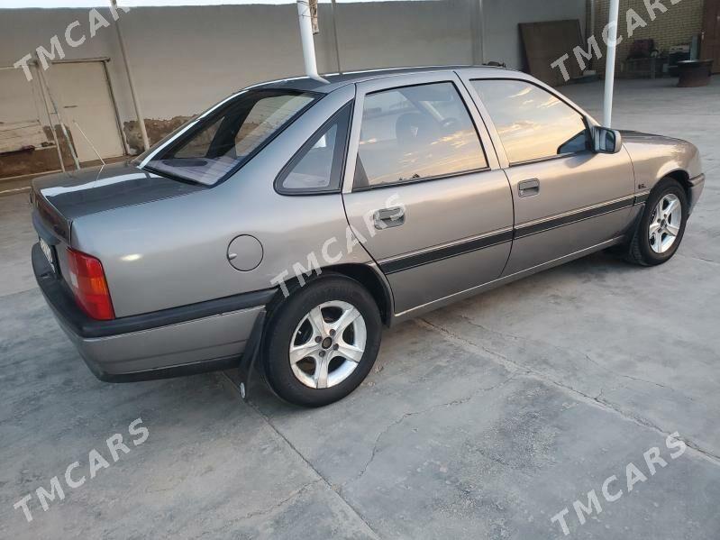 Opel Vectra 1990 - 37 000 TMT - Baýramaly - img 2