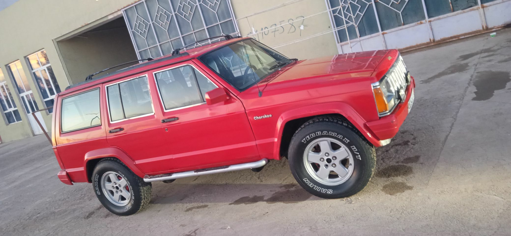 Jeep Cherokee 1993 - 25 000 TMT - Мары - img 4