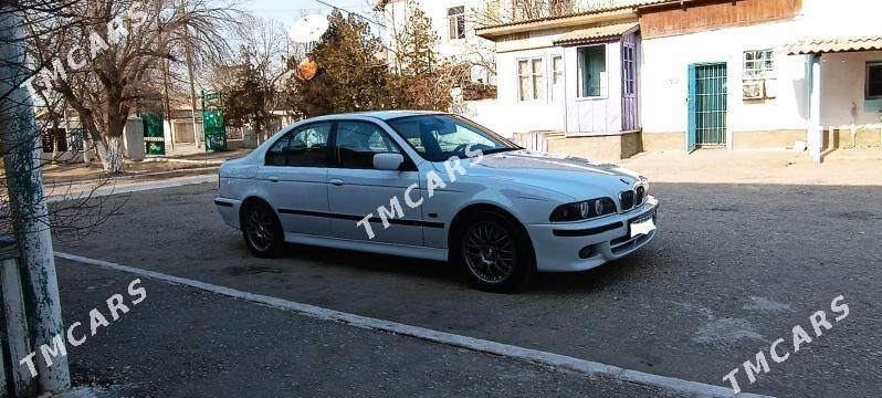 BMW E39 2001 - 120 000 TMT - Balkanabat - img 6