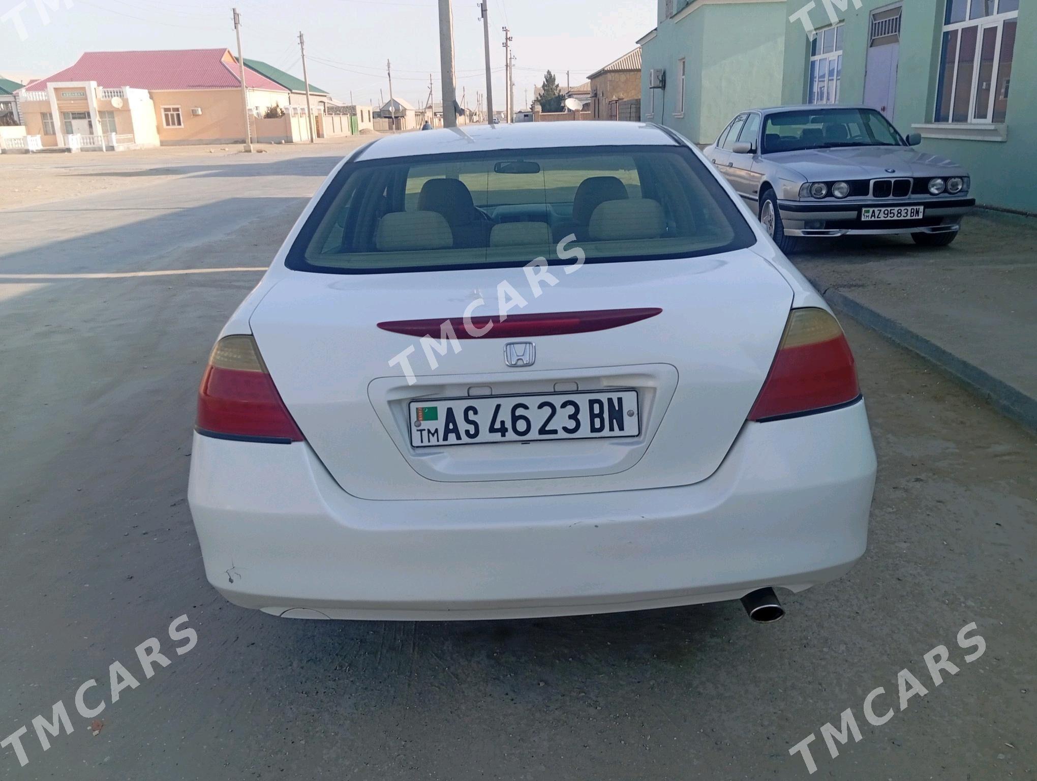 Honda Accord 2005 - 90 000 TMT - Гумдаг - img 1