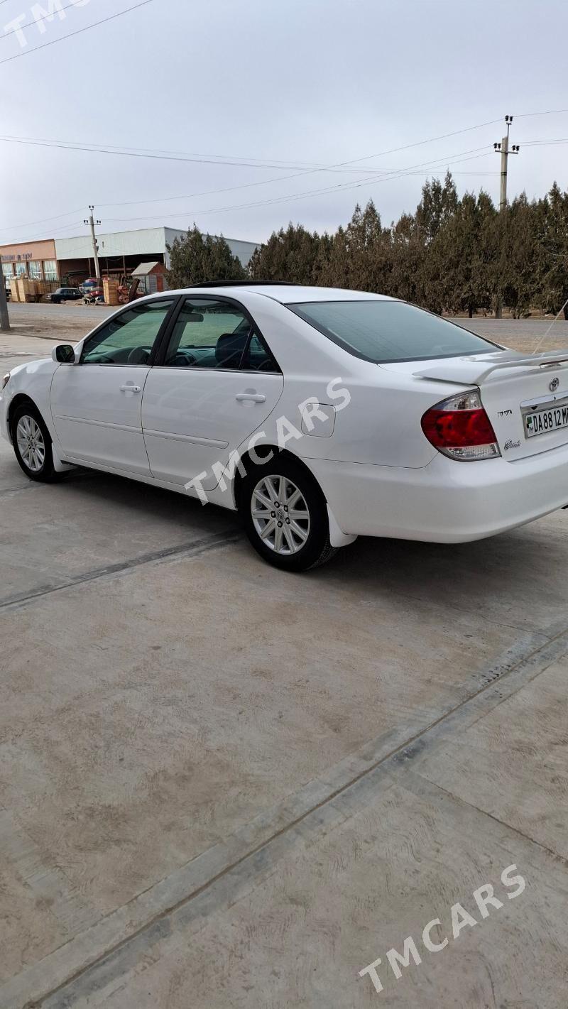 Toyota Camry 2003 - 170 000 TMT - Векильбазар - img 3