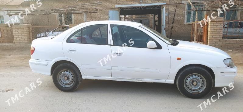 Nissan Sunny 2003 - 50 000 TMT - Garabekewül - img 3