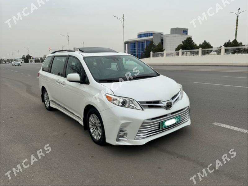 Toyota Sienna 2018 - 452 000 TMT - Aşgabat - img 3