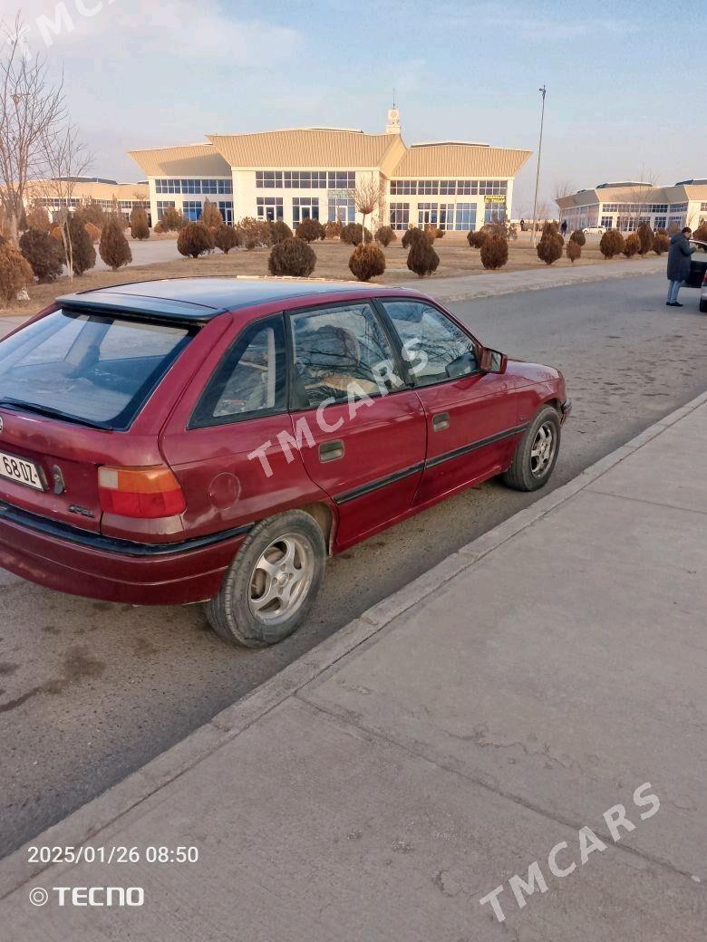 Opel Astra 1993 - 30 000 TMT - Дашогуз - img 4