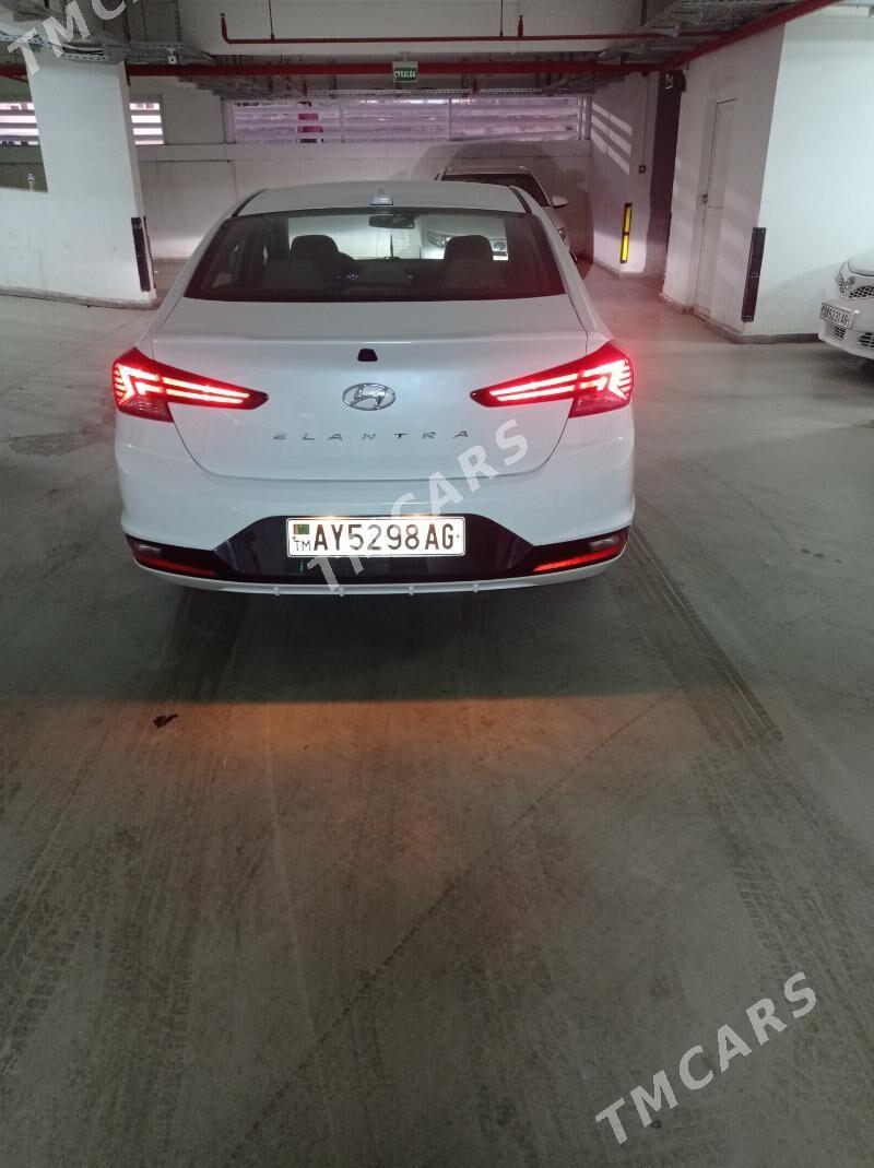 Hyundai Elantra 2019 - 214 000 TMT - Parahat 1 - img 3