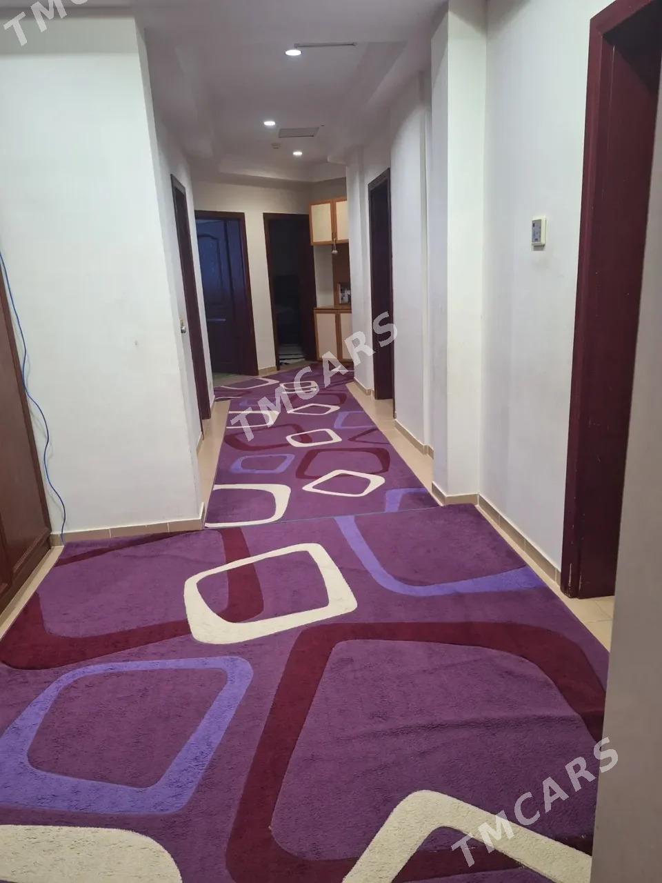 Podwoyski Elitka 3kom 150m² - Aşgabat - img 2