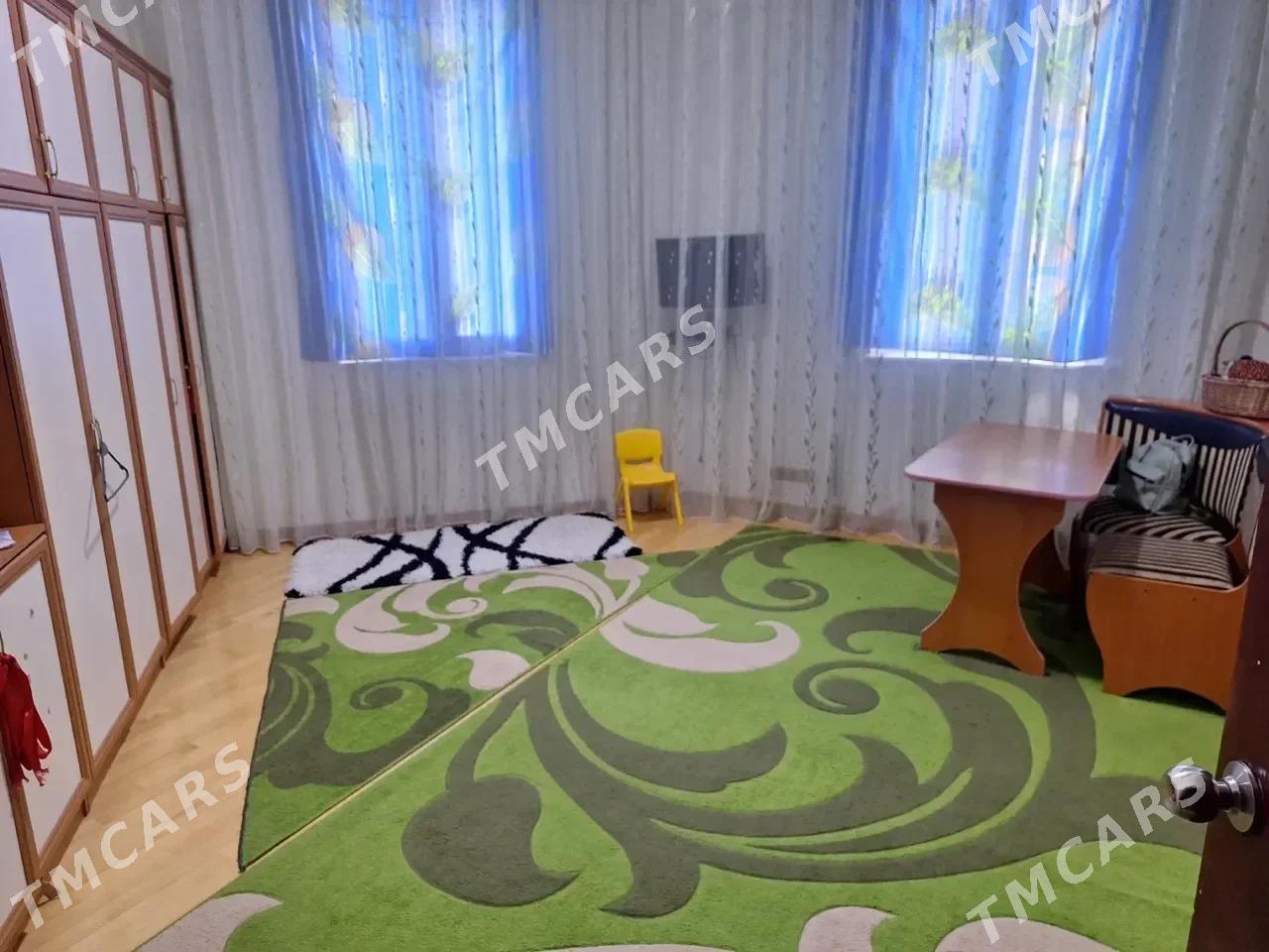 Podwoyski Elitka 3kom 150m² - Aşgabat - img 3