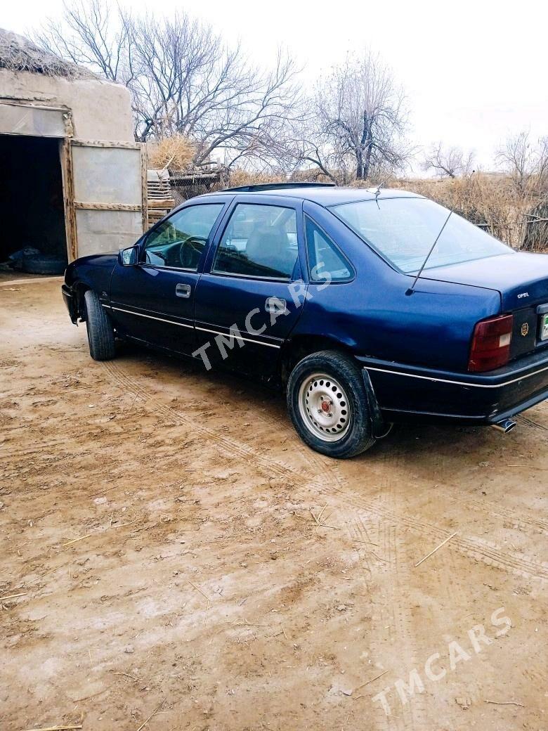 Opel Vectra 1992 - 30 000 TMT - Болдумсаз - img 2