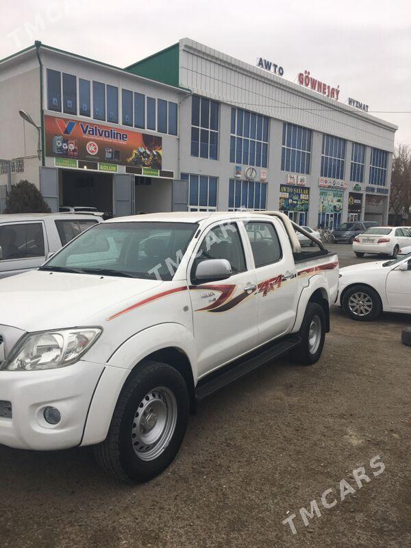 Toyota Hilux 2010 - 250 000 TMT - Mary - img 2