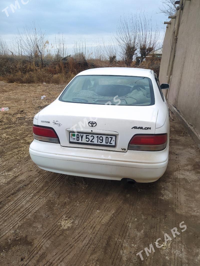 Toyota Avalon 1997 - 95 000 TMT - етр. Туркменбаши - img 2