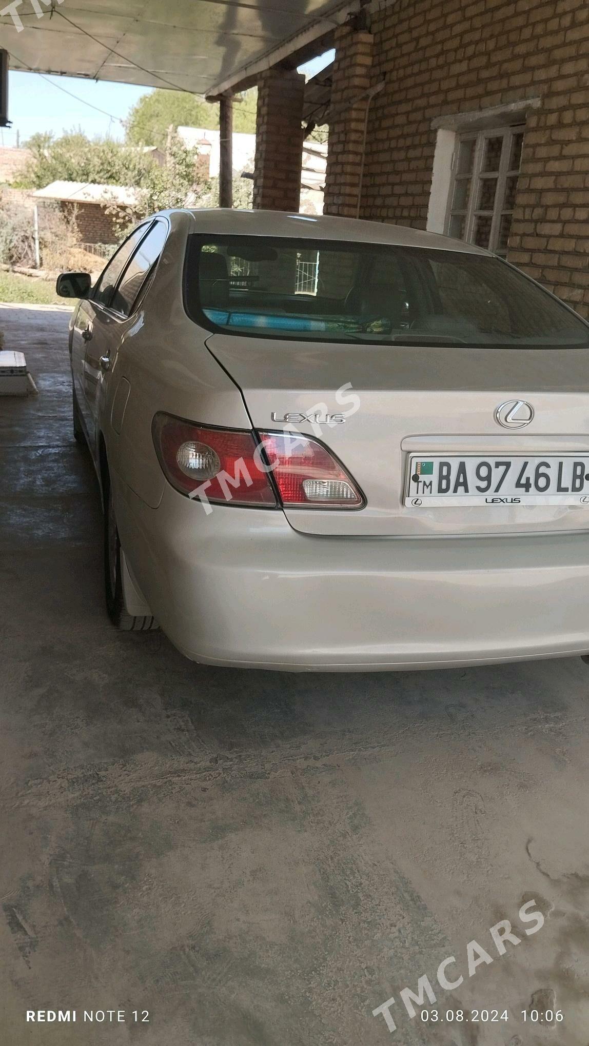 Lexus ES 300 2002 - 150 000 TMT - Халач - img 3