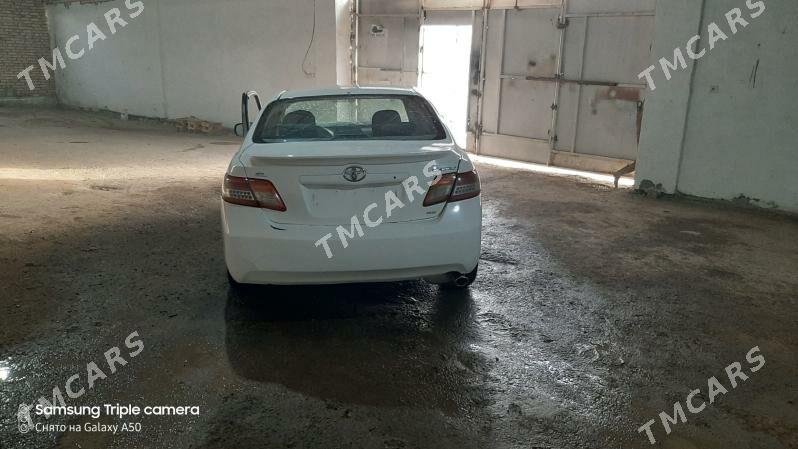 Toyota Camry 2010 - 74 000 TMT - Мары - img 3