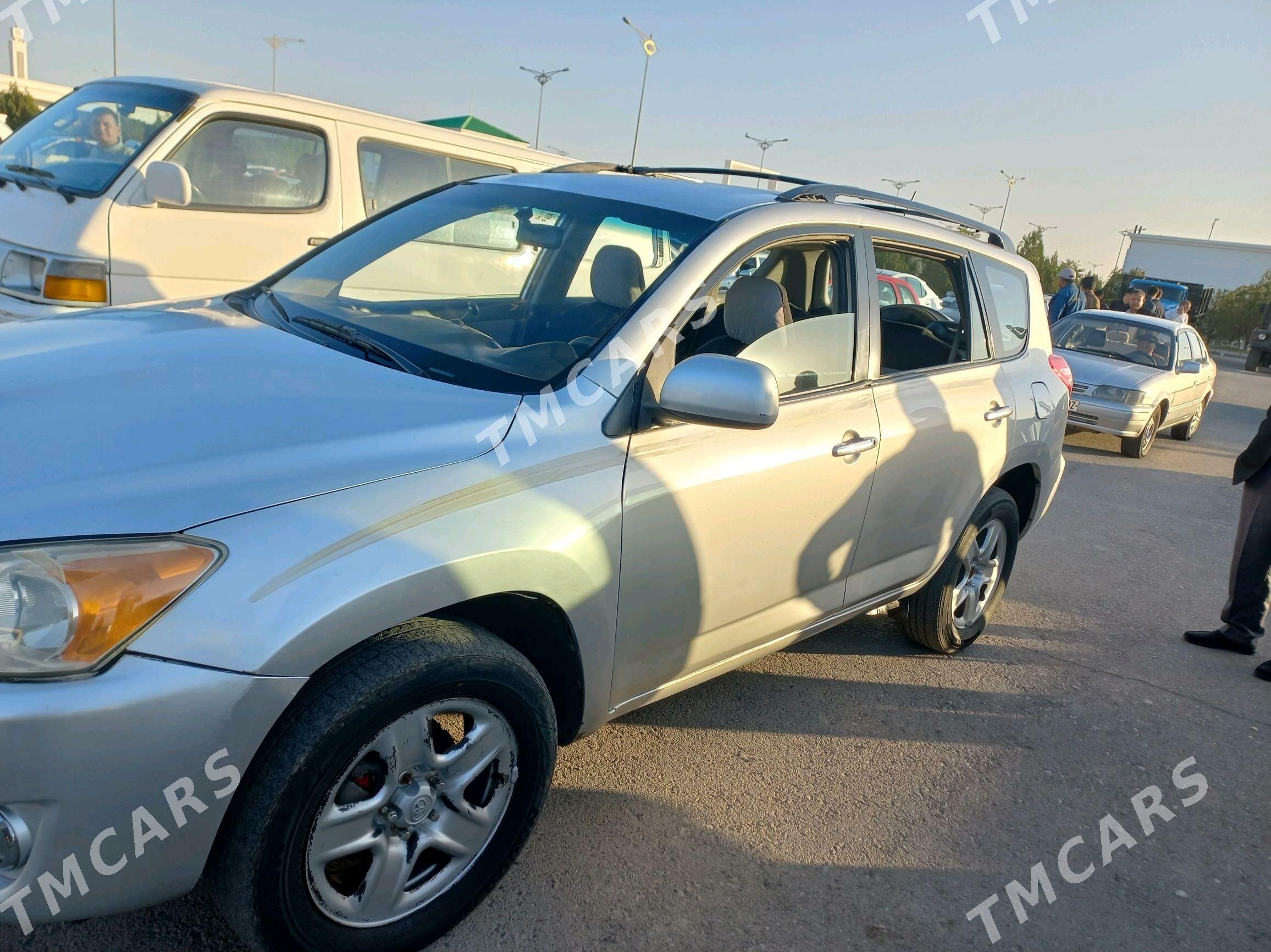 Toyota RAV4 2010 - 180 000 TMT - Şabat etr. - img 3