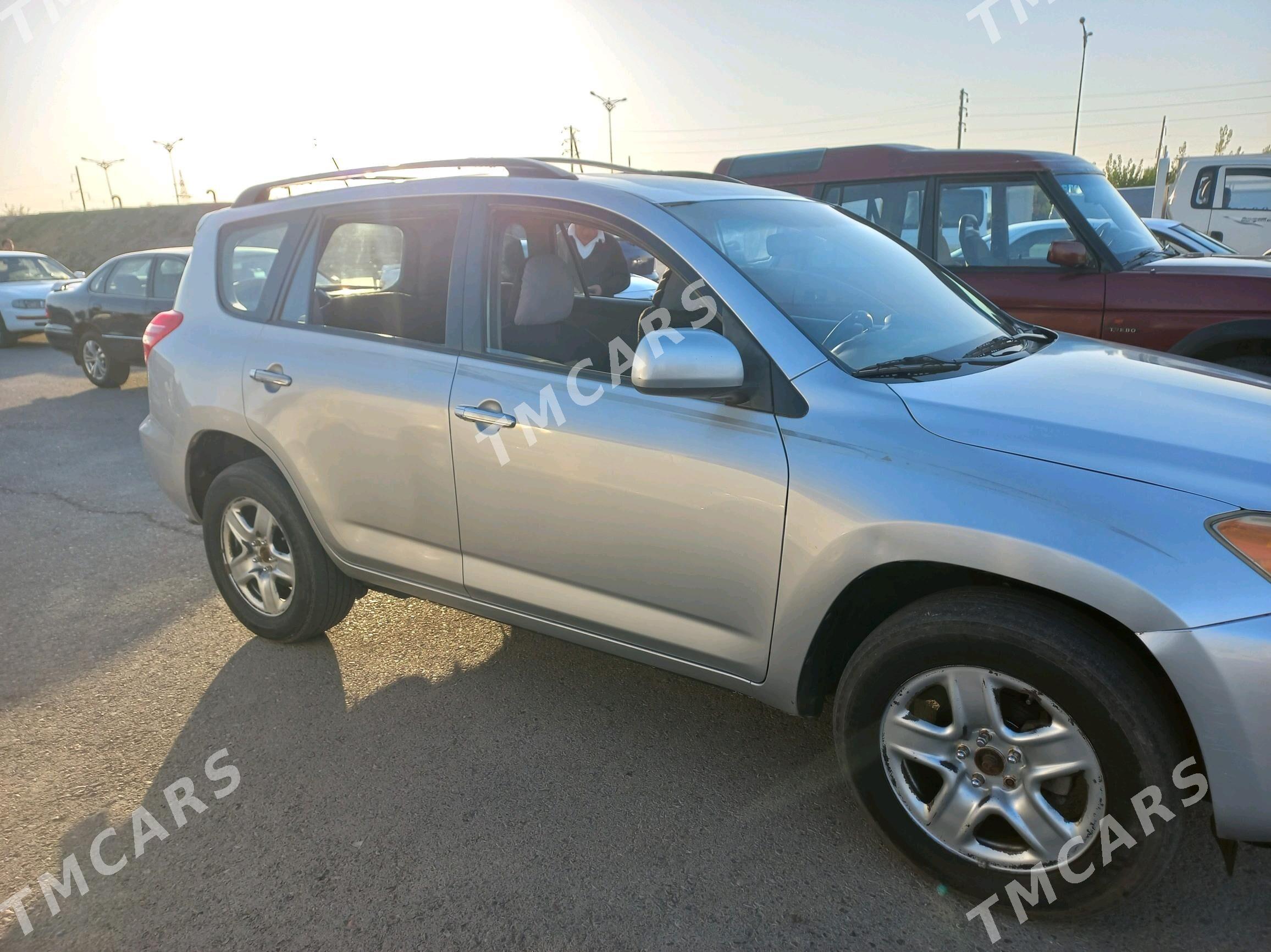 Toyota RAV4 2010 - 180 000 TMT - Şabat etr. - img 4