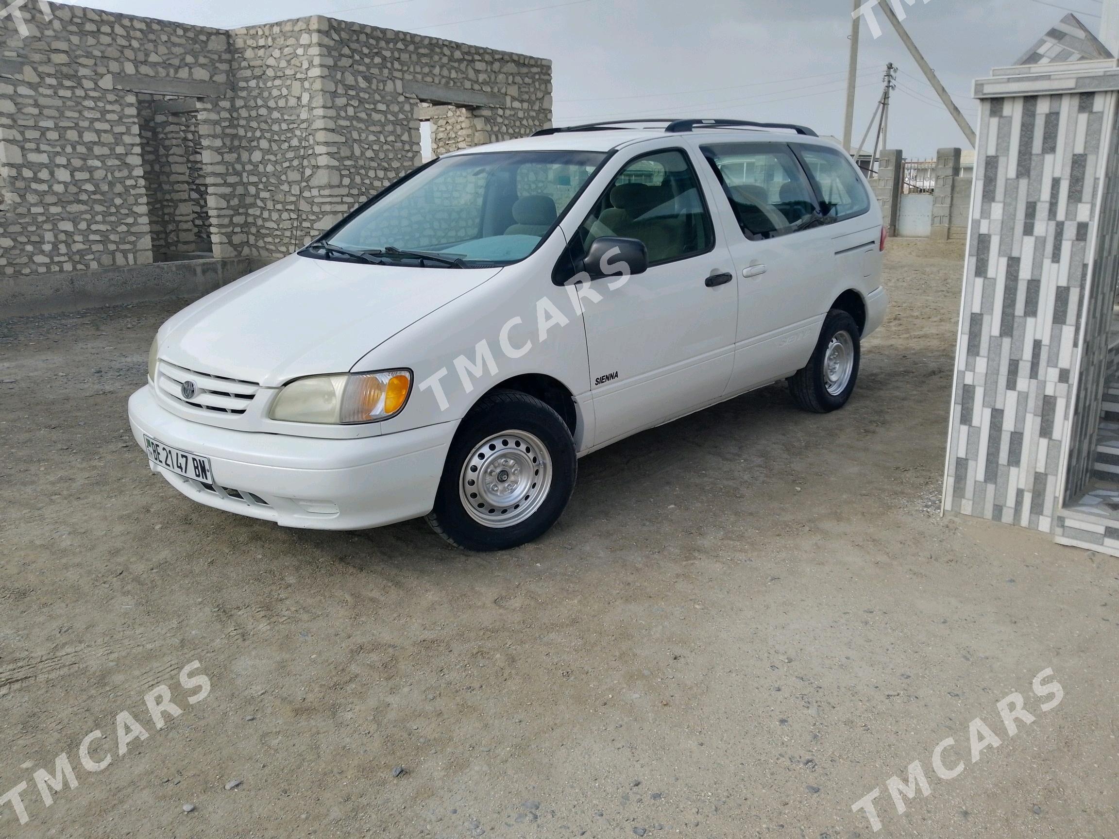 Toyota Sienna 2002 - 150 000 TMT - Эсенгулы - img 7