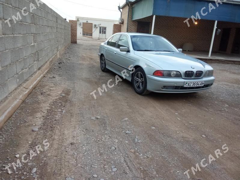 BMW 525 1999 - 82 000 TMT - Sarahs - img 2