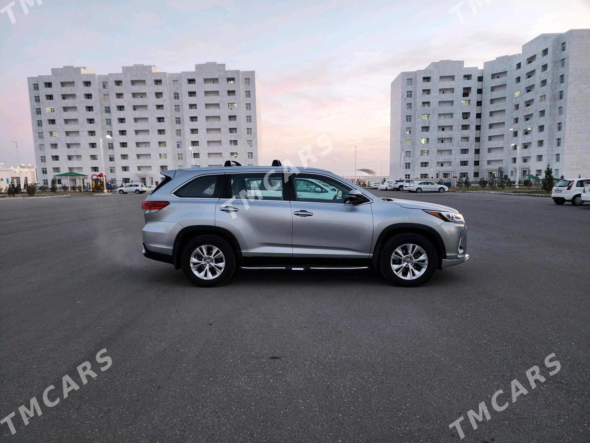 Toyota Highlander 2015 - 370 000 TMT - Теджен - img 8