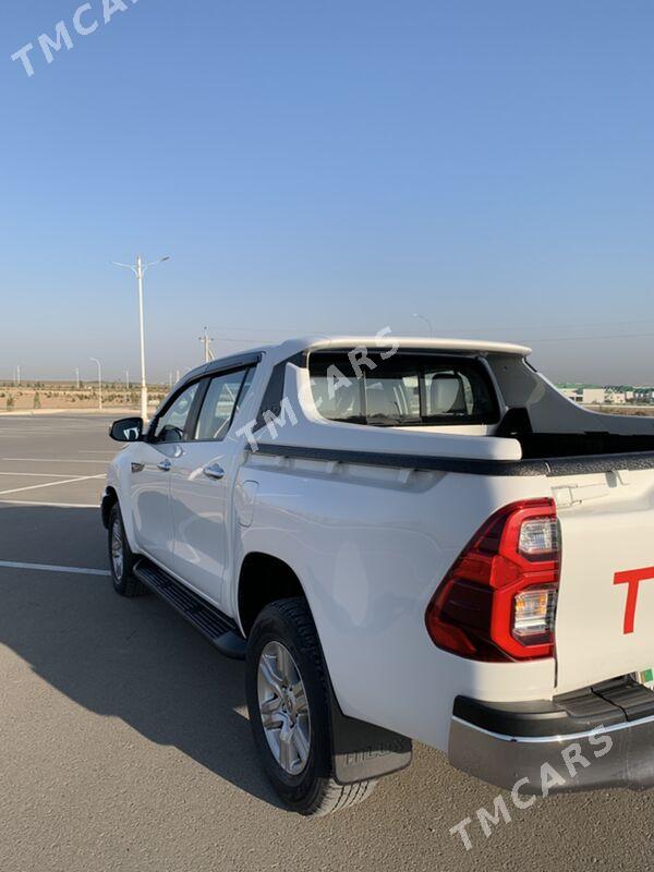 Toyota Hilux 2021 - 525 000 TMT - Änew - img 2