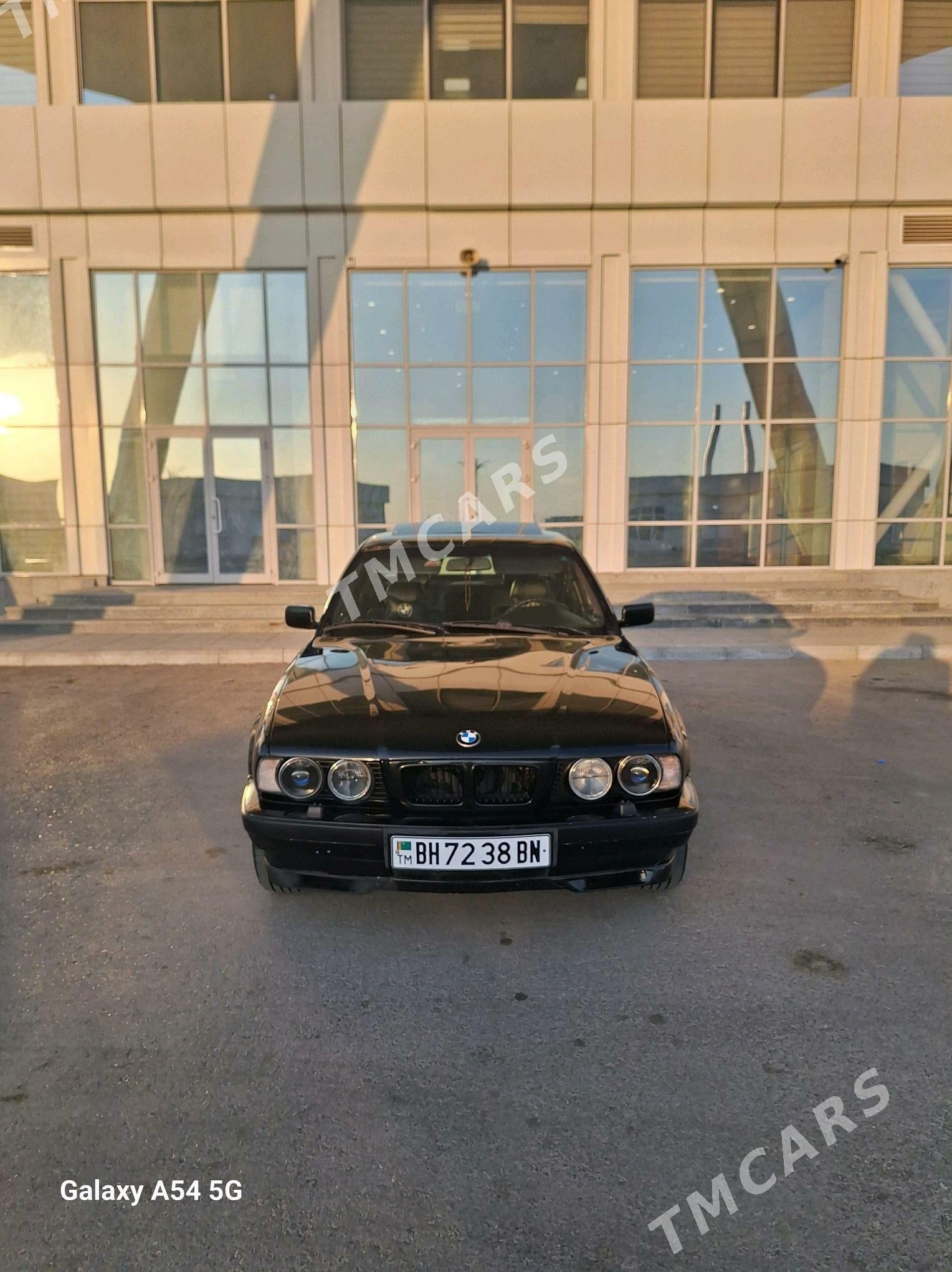 BMW E34 1990 - 75 000 TMT - Балканабат - img 7