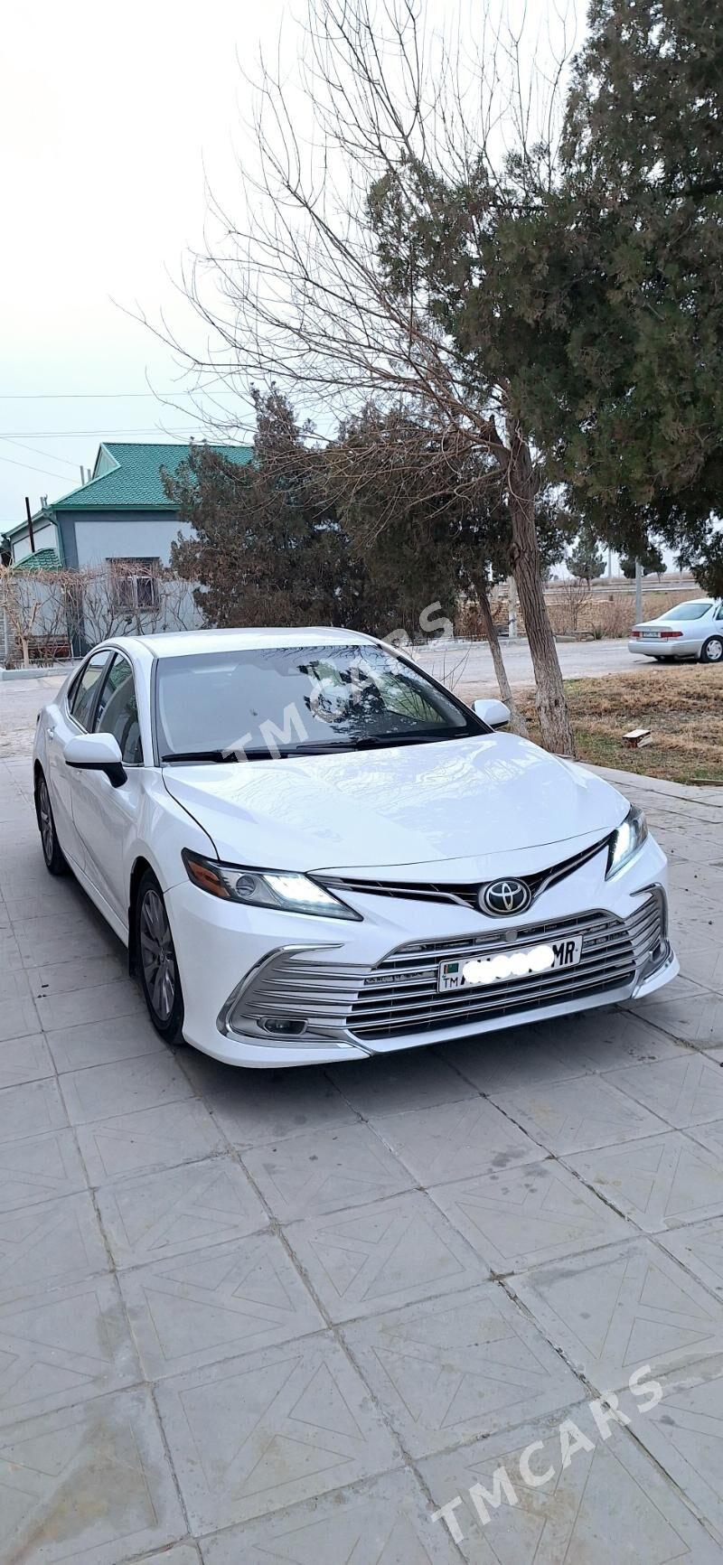 Toyota Camry 2018 - 250 000 TMT - Байрамали - img 3