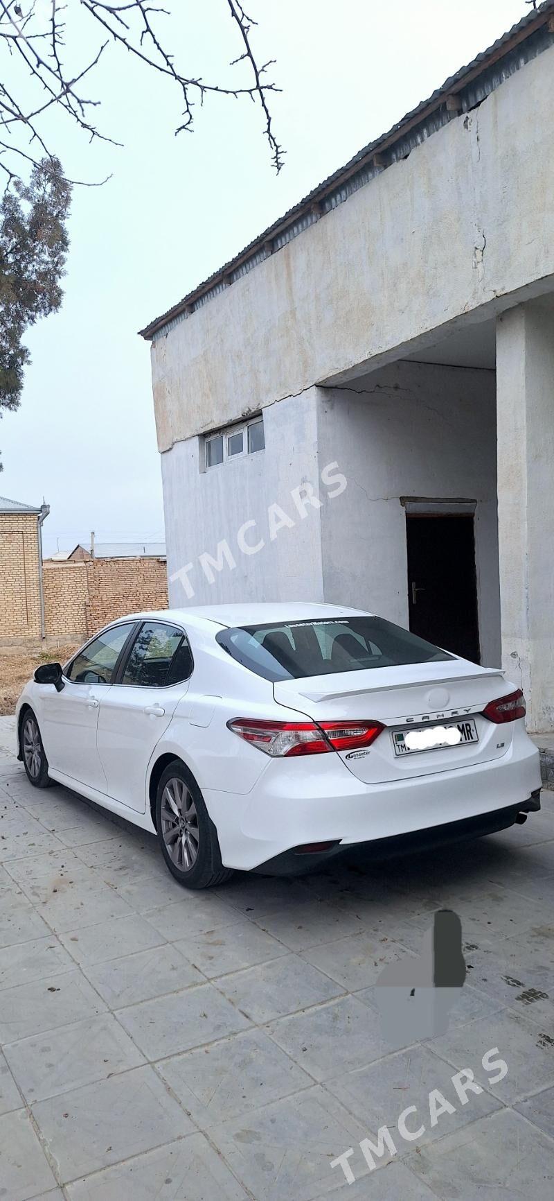 Toyota Camry 2018 - 250 000 TMT - Байрамали - img 4