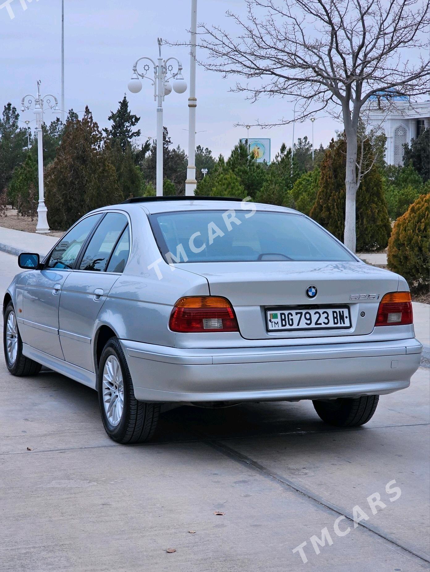 BMW E39 1999 - 106 000 TMT - Балканабат - img 2