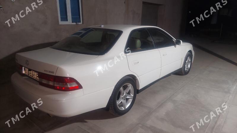 Lexus ES 300 2000 - 129 000 TMT - Farap - img 3